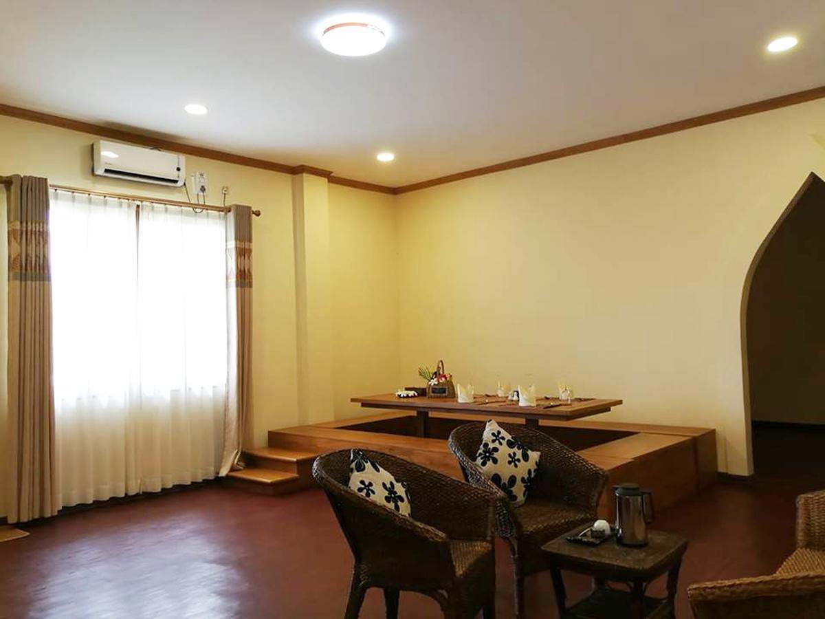 รอยัล เอเมอรัลด์ ริเวอร์ วิว กอล์ฟ รีสอร์ต Hotel พุกาม ภายนอก รูปภาพ